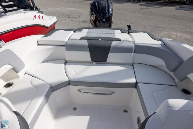 New 2025  powered  Boat for sale